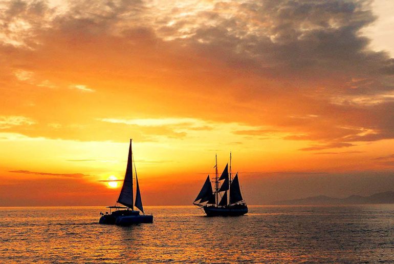 Sunset Oia, Sailing Cruises, Santorini